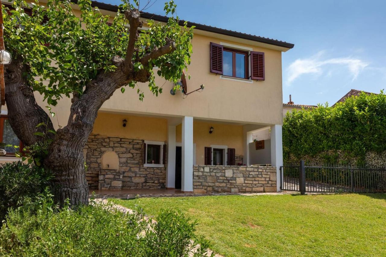 Villa Greis With 4 Bedrooms And Pool In Buje Momjan Extérieur photo