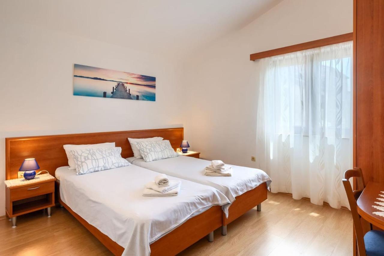 Villa Greis With 4 Bedrooms And Pool In Buje Momjan Extérieur photo
